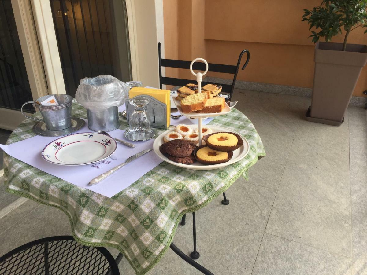 I Grappoli Divini Bed & Breakfast Viarigi Exterior photo